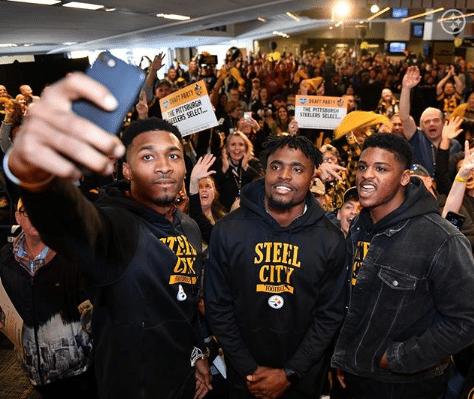 2021 Offseason Questions: Would You Rather See Antonio Brown Or Le'Veon Bell  Get Super Bowl Ring? - Steelers Depot